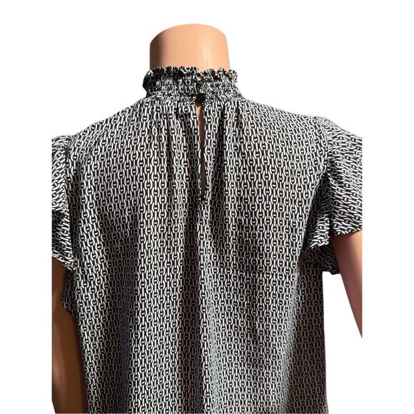 Alex & Lili high-neck ruffled blouse with a black and white geometric pattern. M - Picture 4 of 7
